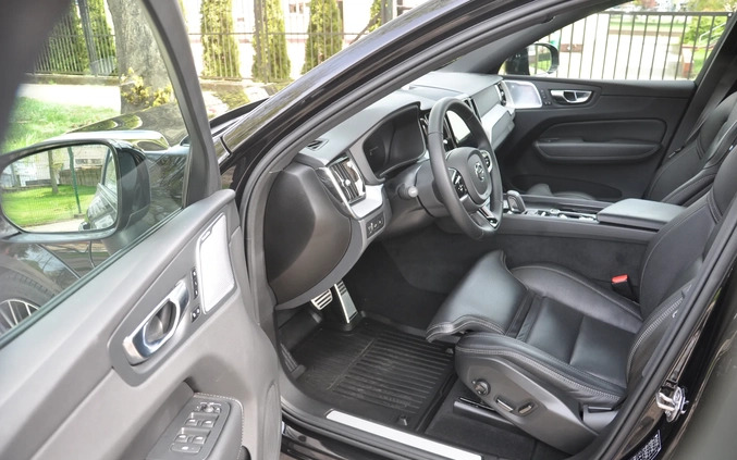 Volvo XC 60 cena 269000 przebieg: 16000, rok produkcji 2021 z Busko-Zdrój małe 781